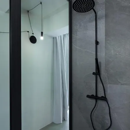 Adrop Pool Apart Otel Pafos