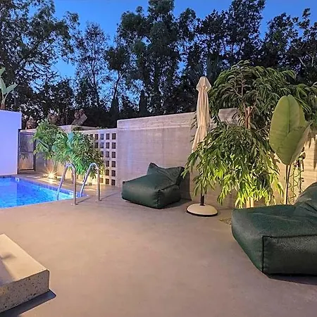 Апарт-отель Adrop Pool 4*
