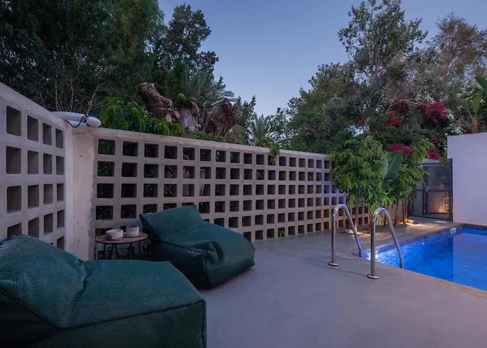 Apartahotel Adrop Pool 4*