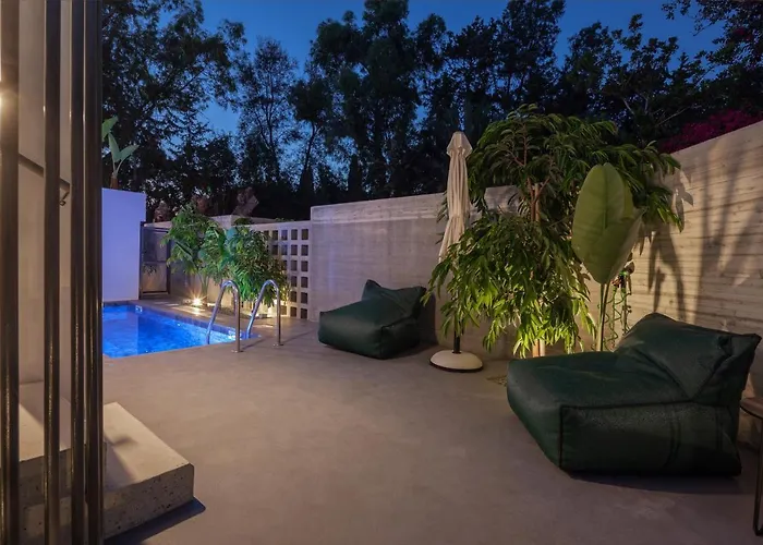 Adrop Pool 4* Paphos